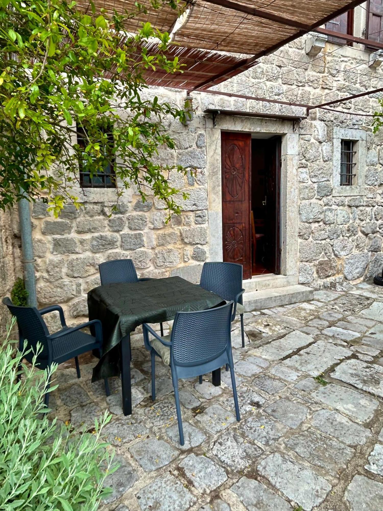 Charming Bohemian House In Perast Villa Eksteriør bilde
